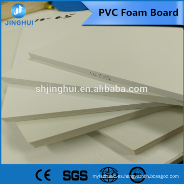 Tableros de espuma de PVC con superficie lisa, sustituto ideal para aluminio, madera y otros compuestos